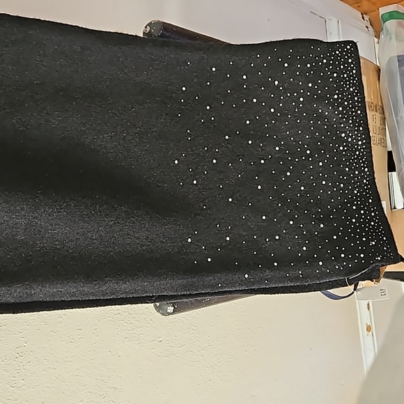 Gap Rhinestone Scarf - Picture 2 of 5